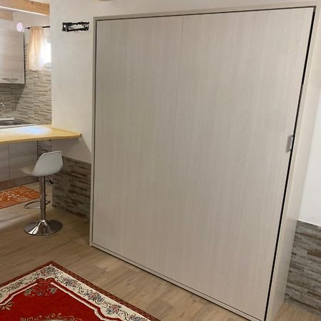 Monolocale Indipendente Nel Quartiere Residenziale Genneruxi Apartment Cagliari Ngoại thất bức ảnh