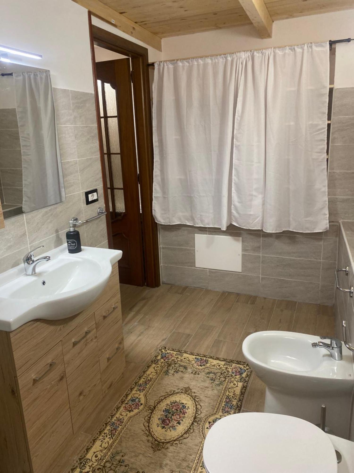 Monolocale Indipendente Nel Quartiere Residenziale Genneruxi Apartment Cagliari Ngoại thất bức ảnh