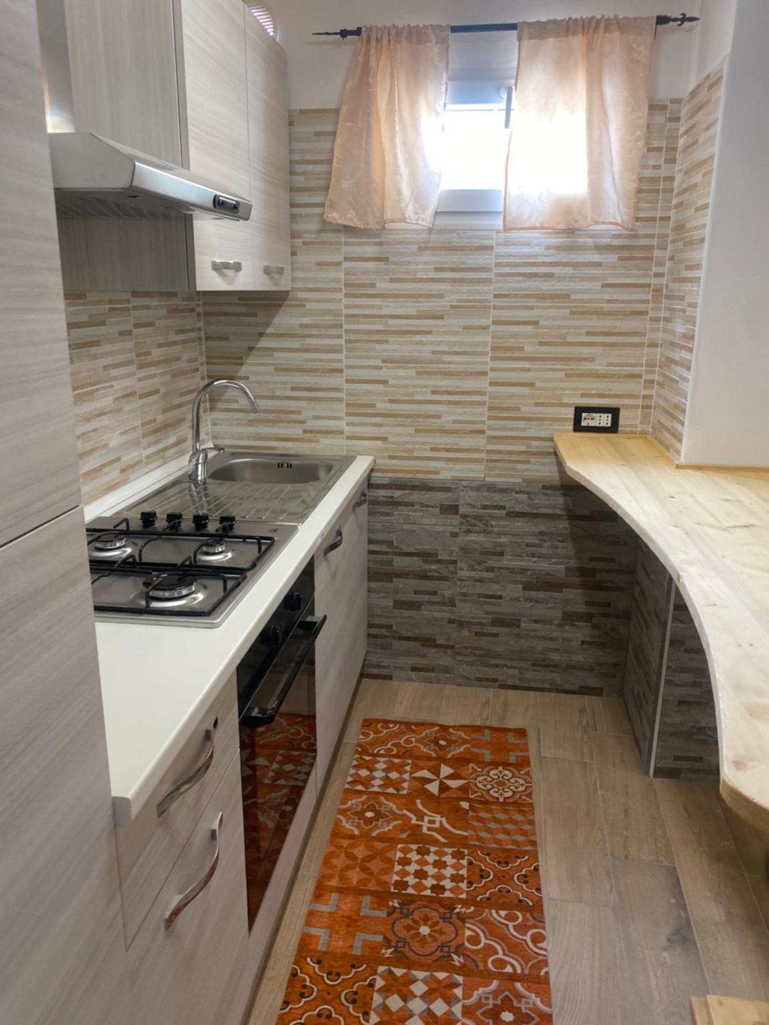 Monolocale Indipendente Nel Quartiere Residenziale Genneruxi Apartment Cagliari Ngoại thất bức ảnh